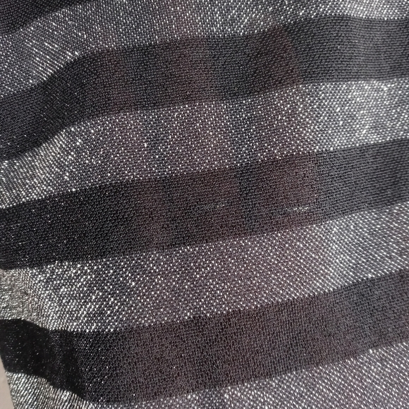 RTA Colton Striped Metallic Top - Picture 8 of 11